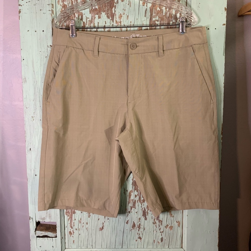 Men’s Hang Ten tan shorts size 34”